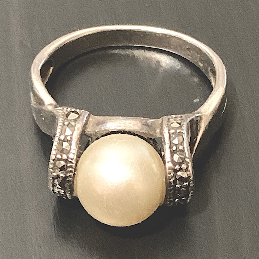 * Vintage Genuine Pearl Marcasite Sterling Silver 925 Ring